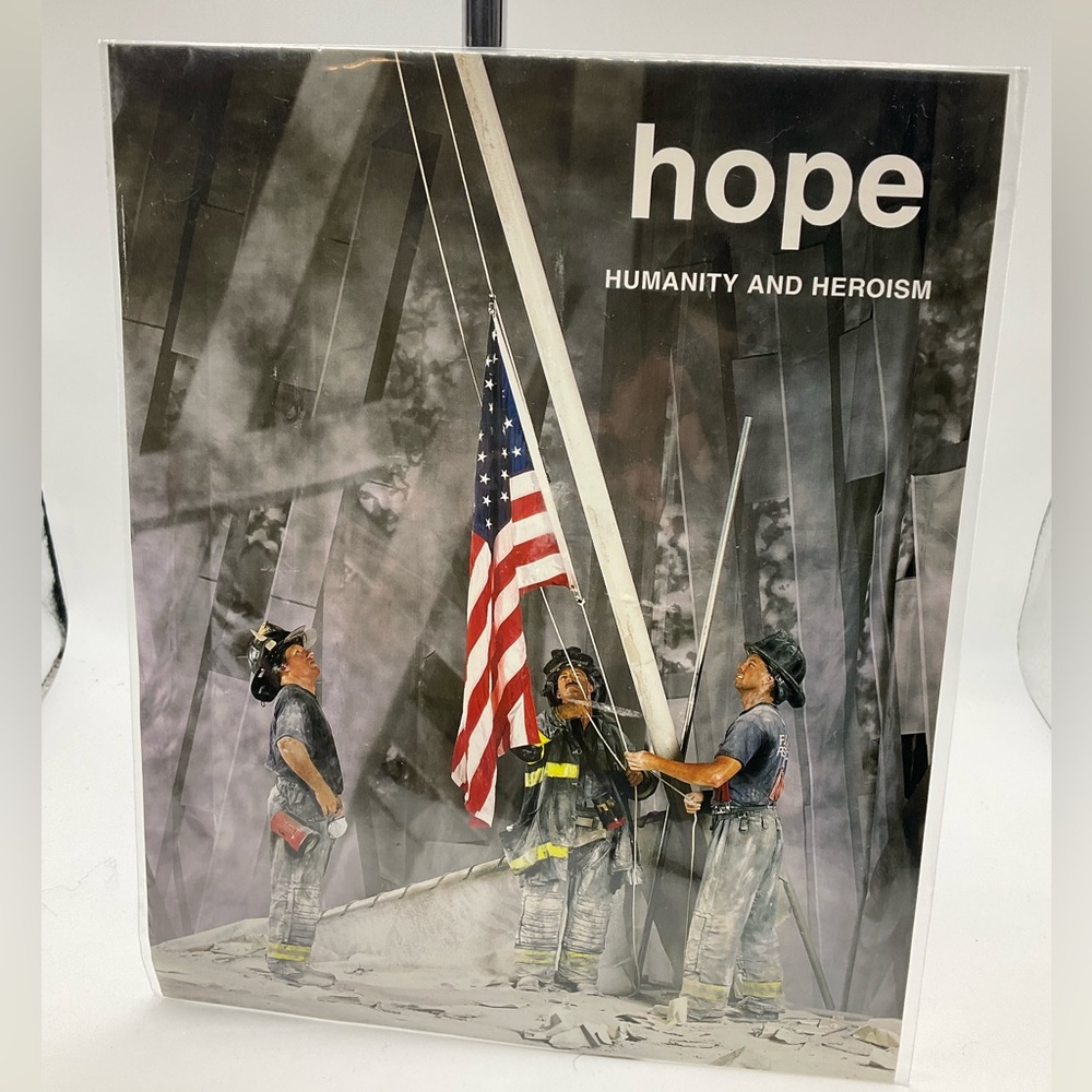 🥰 4/$25- NYC World Trade Center Flag